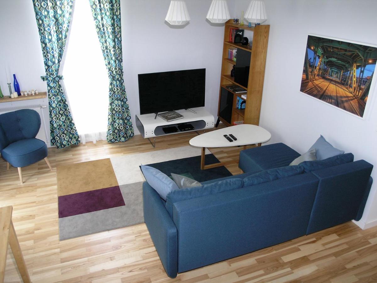 Apartament Metro Kowienska Varsovia Exterior foto